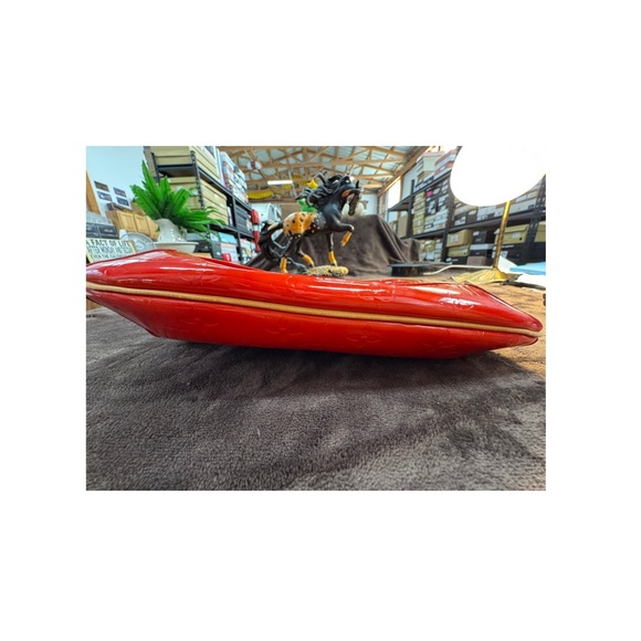 Louis Vuitton Vibrant Red Thompson Shoulder Bag - Picture 3 of 10